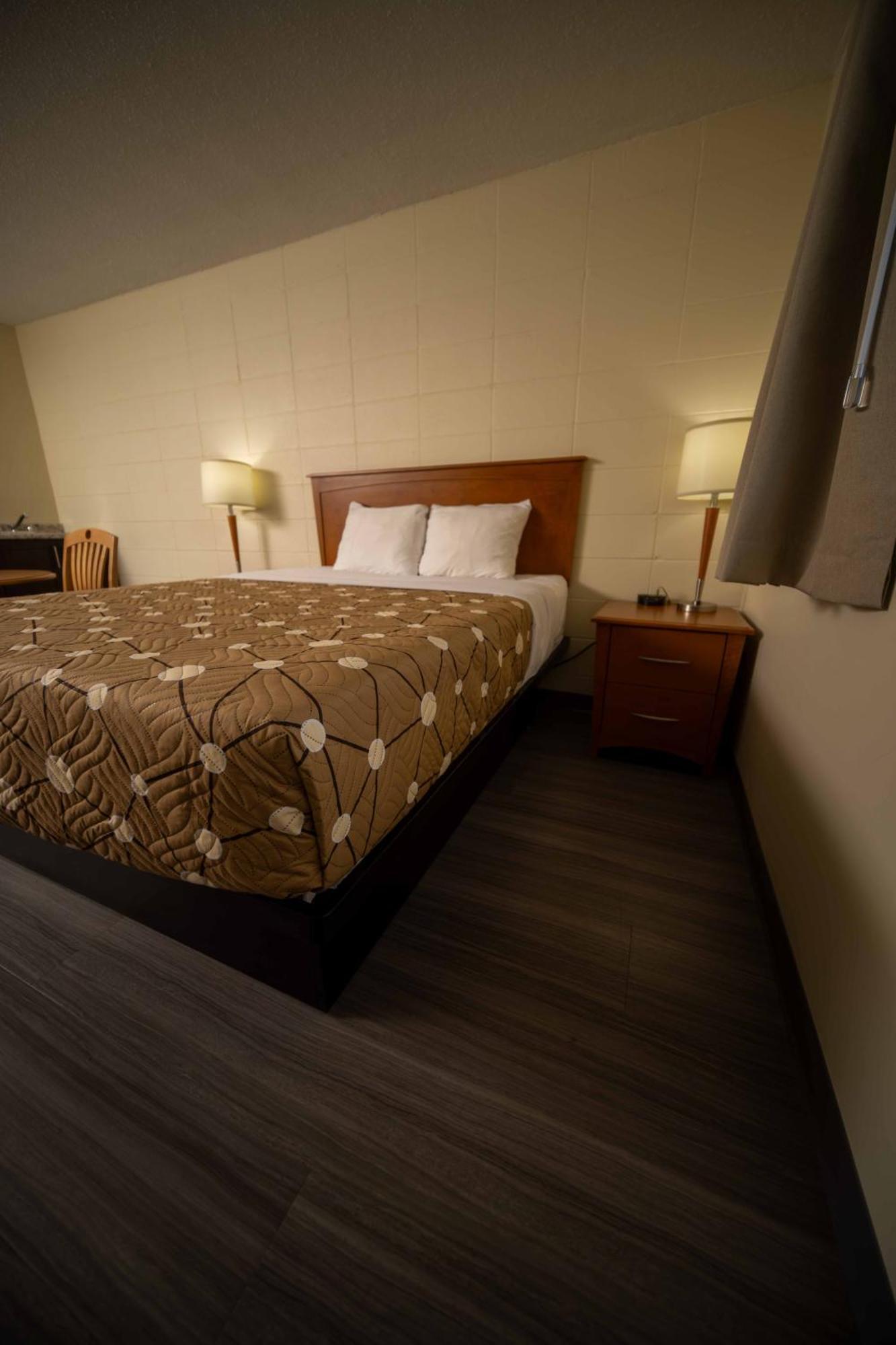 Northern Lights Inn Fort St. John ภายนอก รูปภาพ