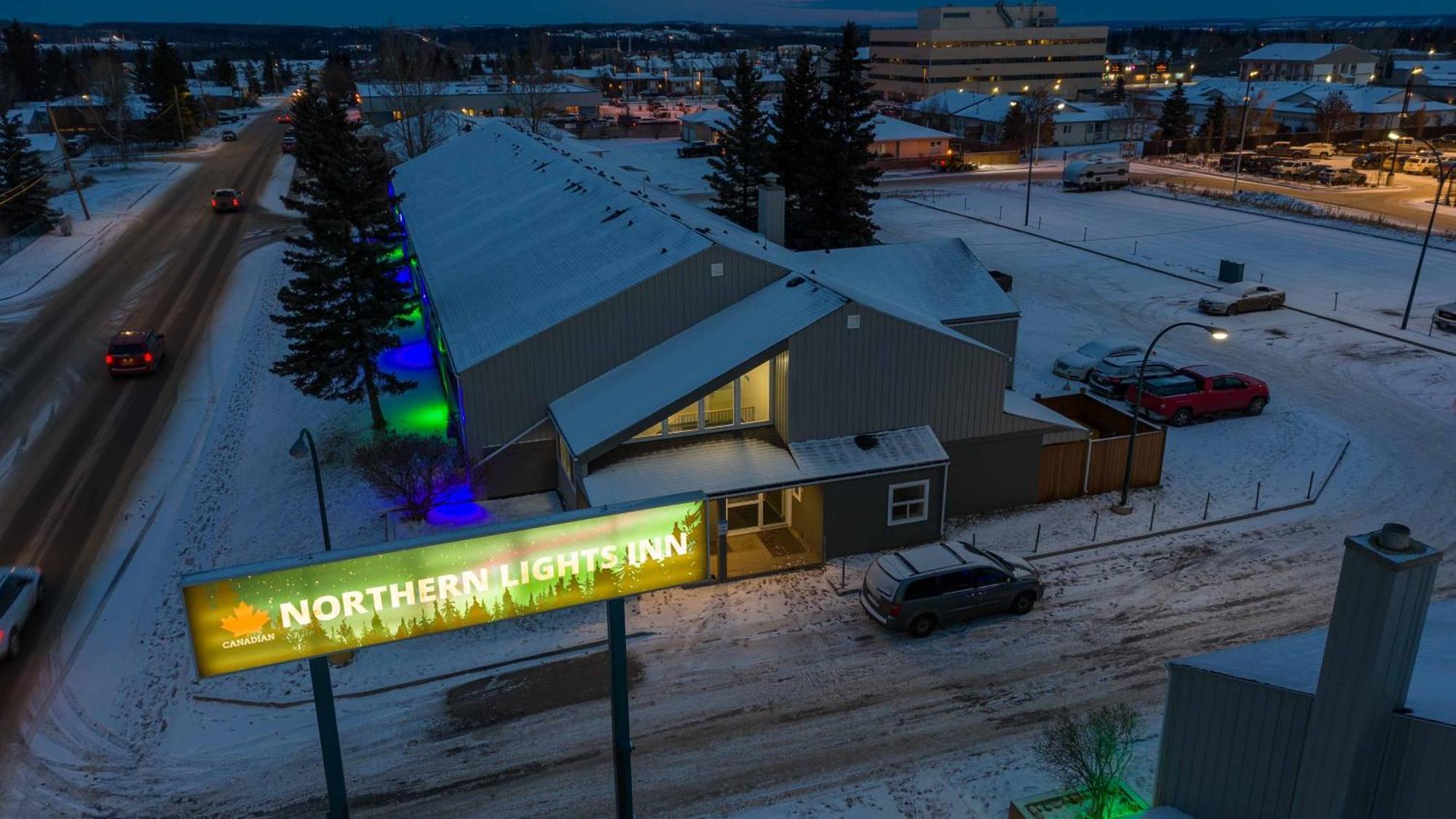 Northern Lights Inn Fort St. John ภายนอก รูปภาพ