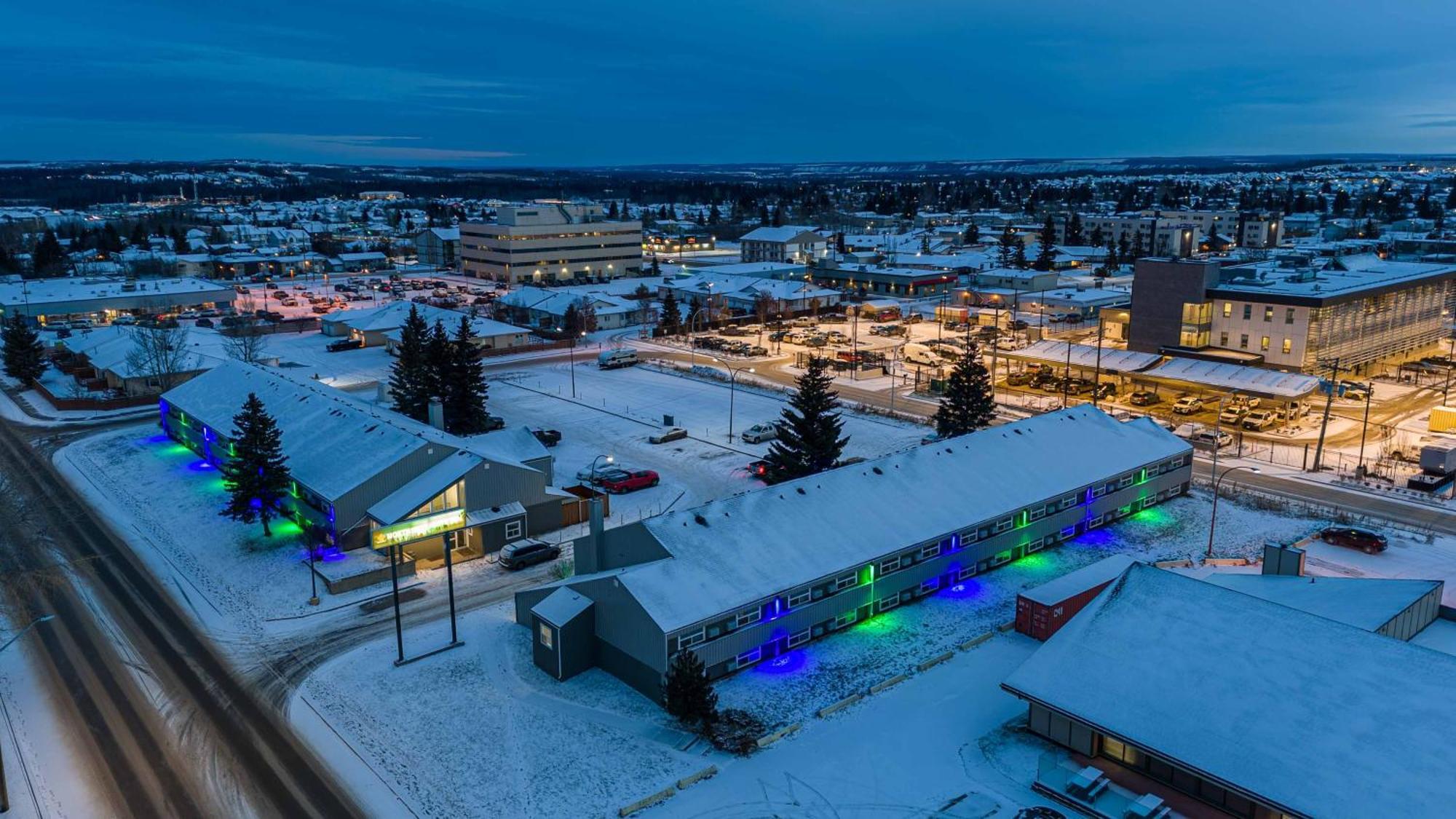 Northern Lights Inn Fort St. John ภายนอก รูปภาพ